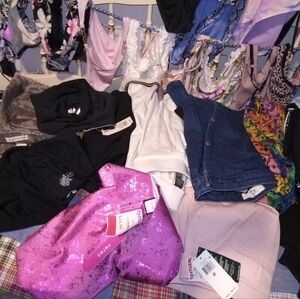 Assorted Womens Leggings And Pants, Mostly S-m?